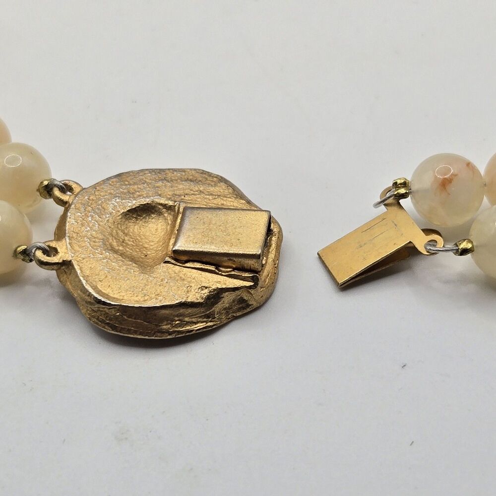 Vintage 2 Strand Choker Necklace Honey Yellow Lucite Beads Gold-Tone Rose Clasp - Picture 8 of 10
